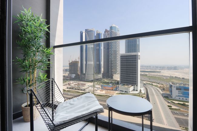 Chic 1B by Dubai Canal | Marasi Drive w/ Pool, Gym