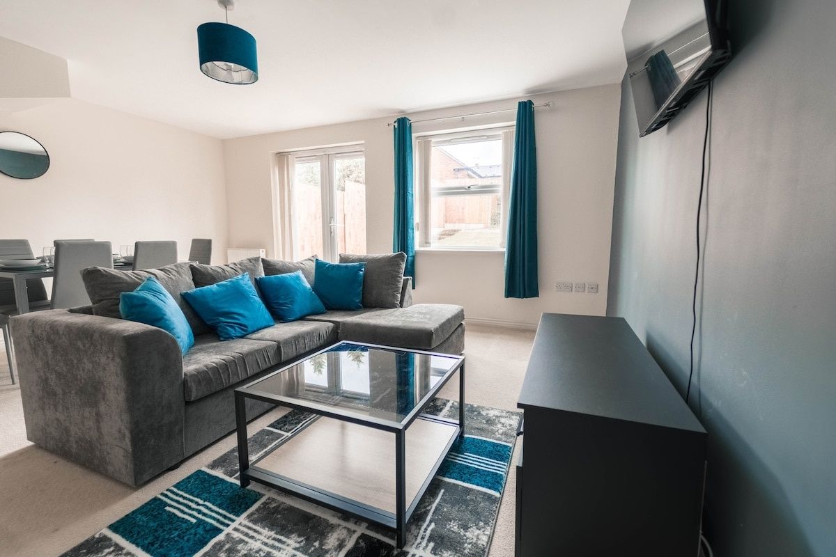 Hyped Properties Short Term Rental Smethwick