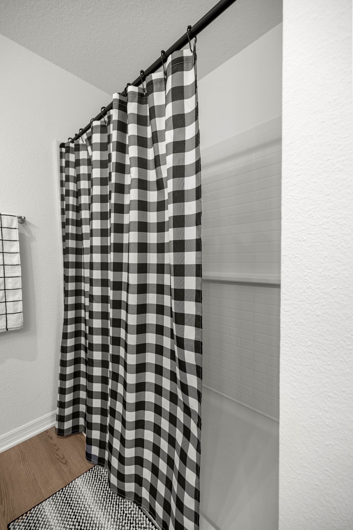 Cozy 2BR With Golfcart | 5 Mins to Eastport Sq. — photo 19
