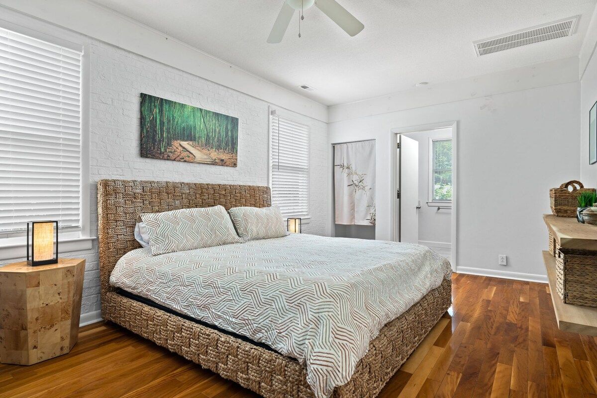 Rising Sun Retreat - 4 Miles to Beach
