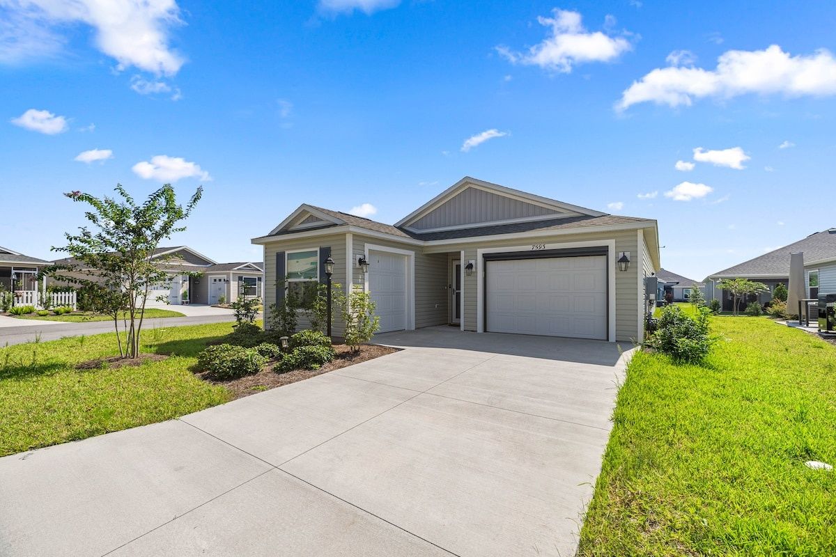 The Eastport Escape | New 3BR | King + Golf Cart — photo 12