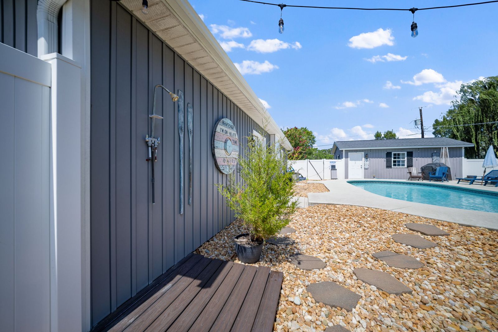 The Oasis - Heated POOL - Tiki Bar - Beach Life!