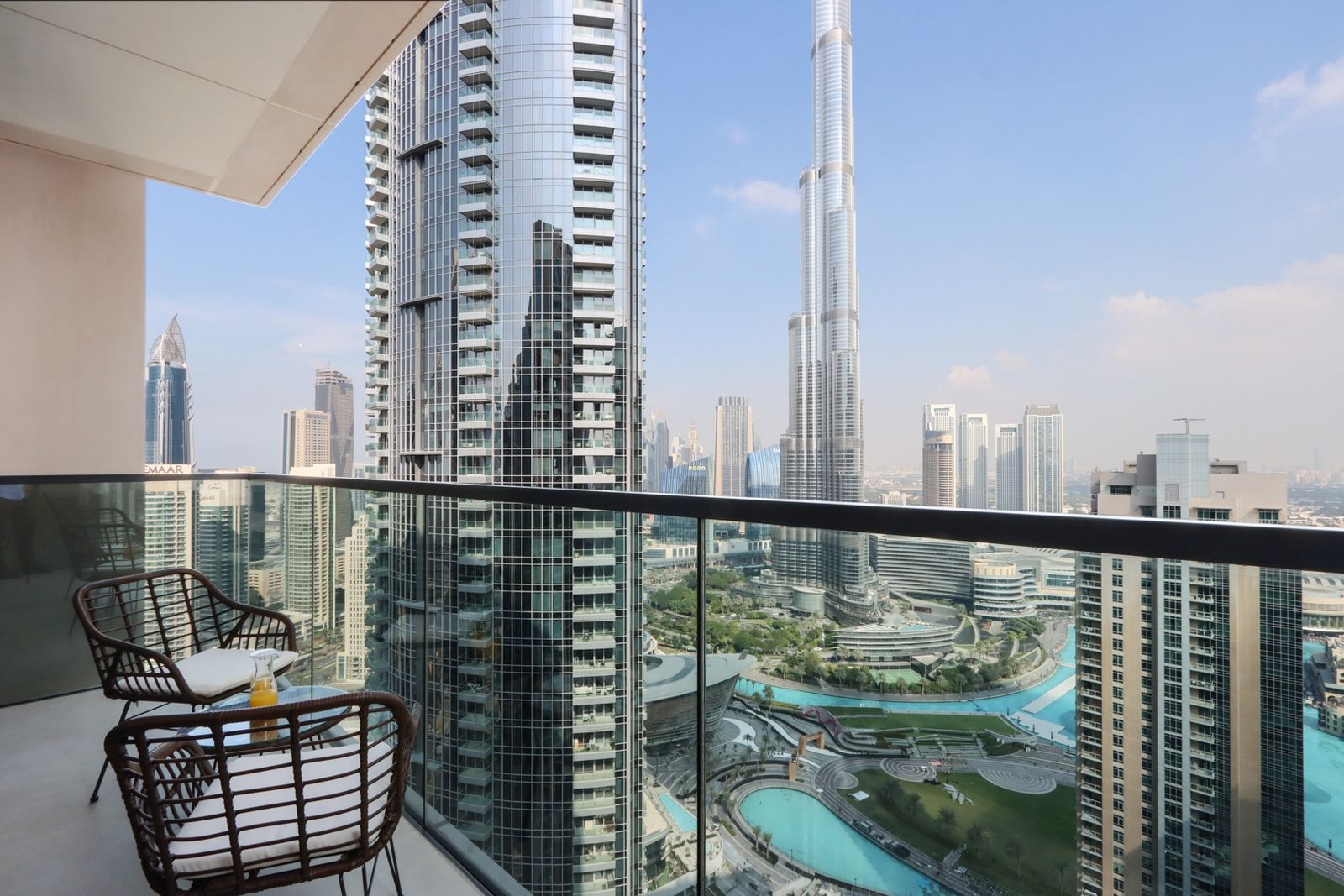 Livbnb - 3BR + 1 with Burj and Fountain Views