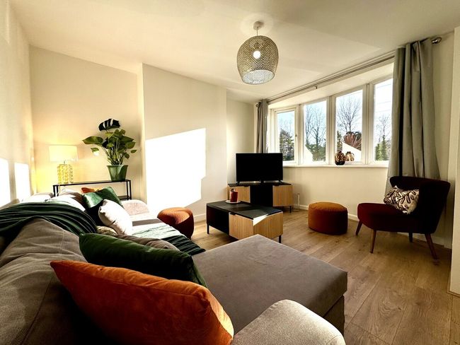 Entire House | Southampton City | Cruise Terminal