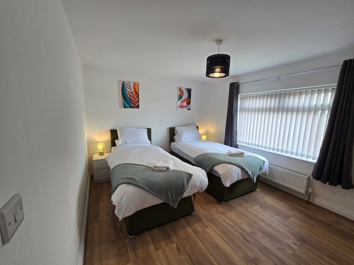 Save 20% Today | 2bedroom house|4beds|free parking
