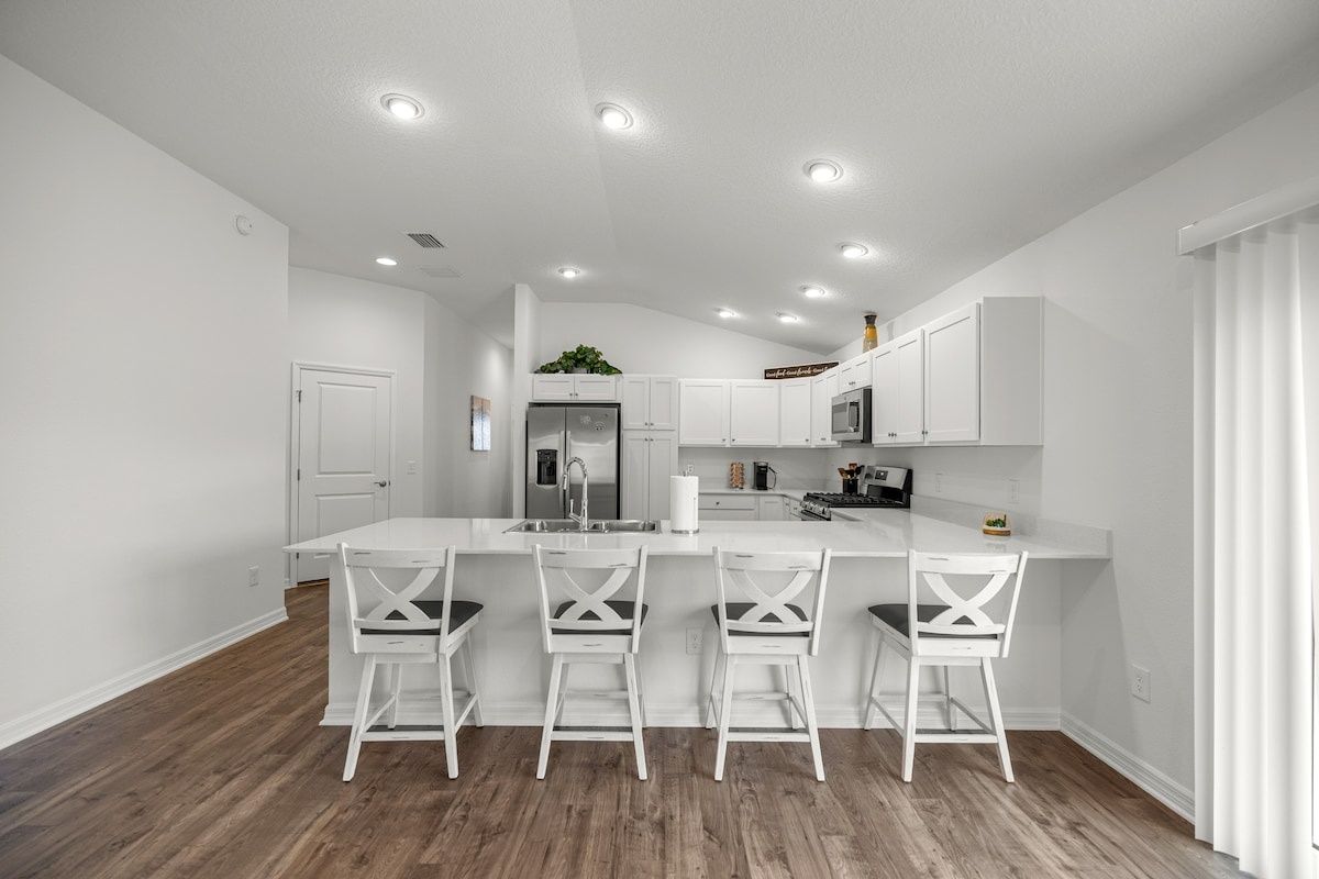 The Strawbridge · 2 Ensuite Suites · Golf Cart — photo 12