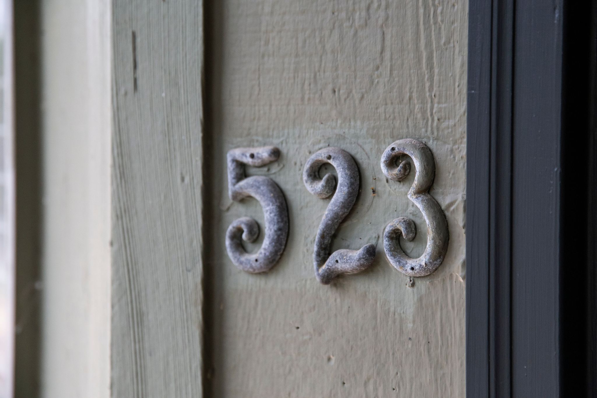 23