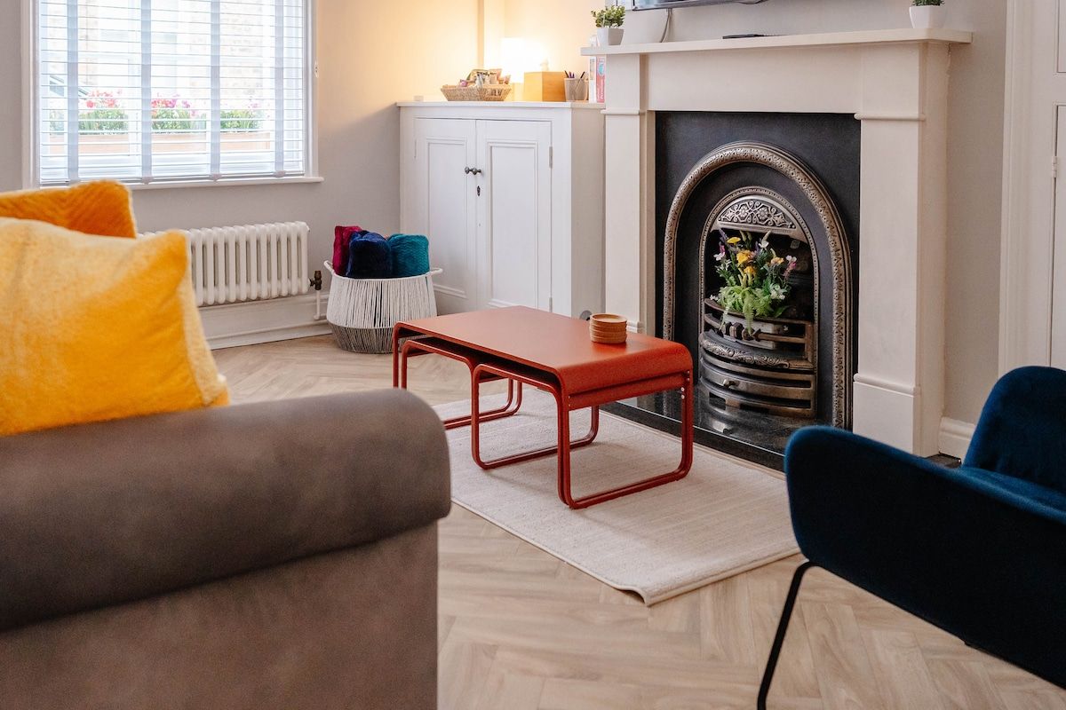 Luxury Victorian Terrace Inside City Walls