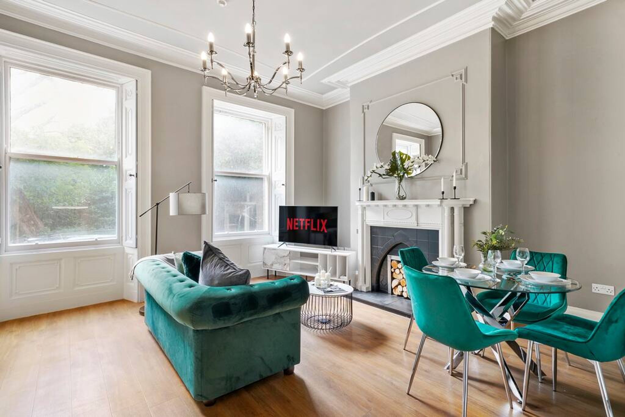 30% off! The Bridgeton in Wakefield Apartment - Parking