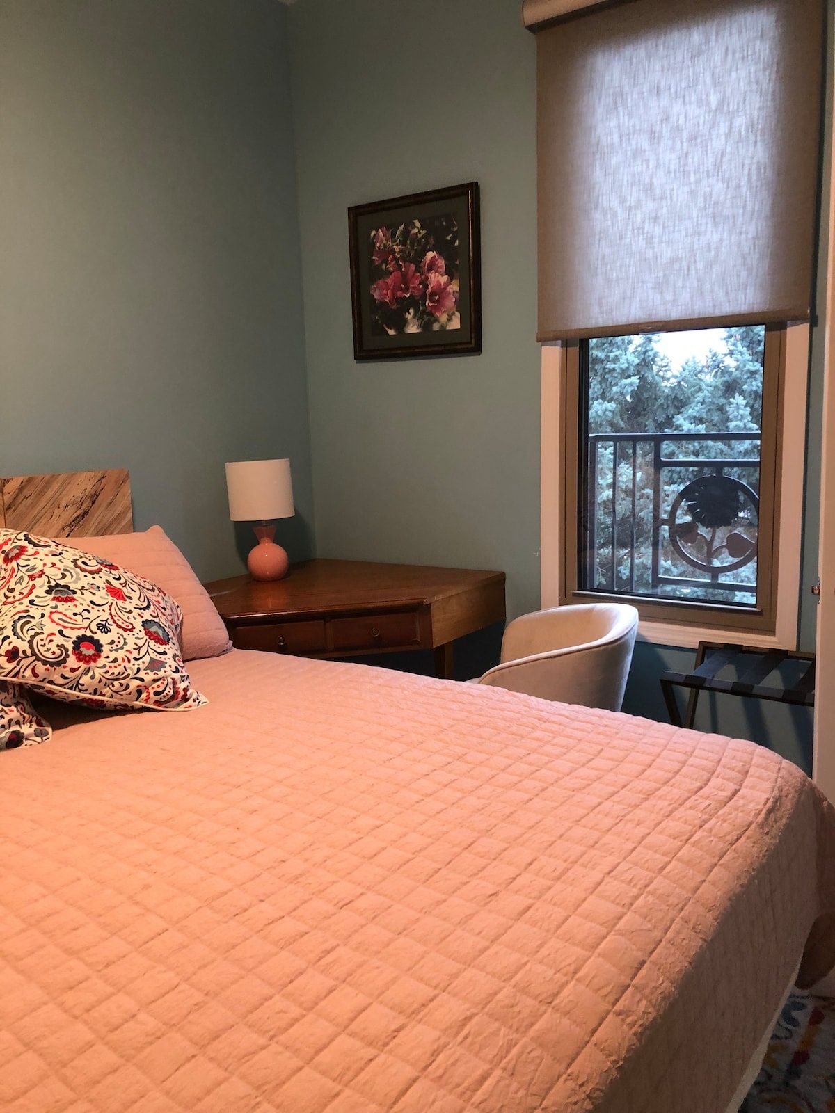 Tipton, IN Hotel-downtown w/ private bed/bathroom