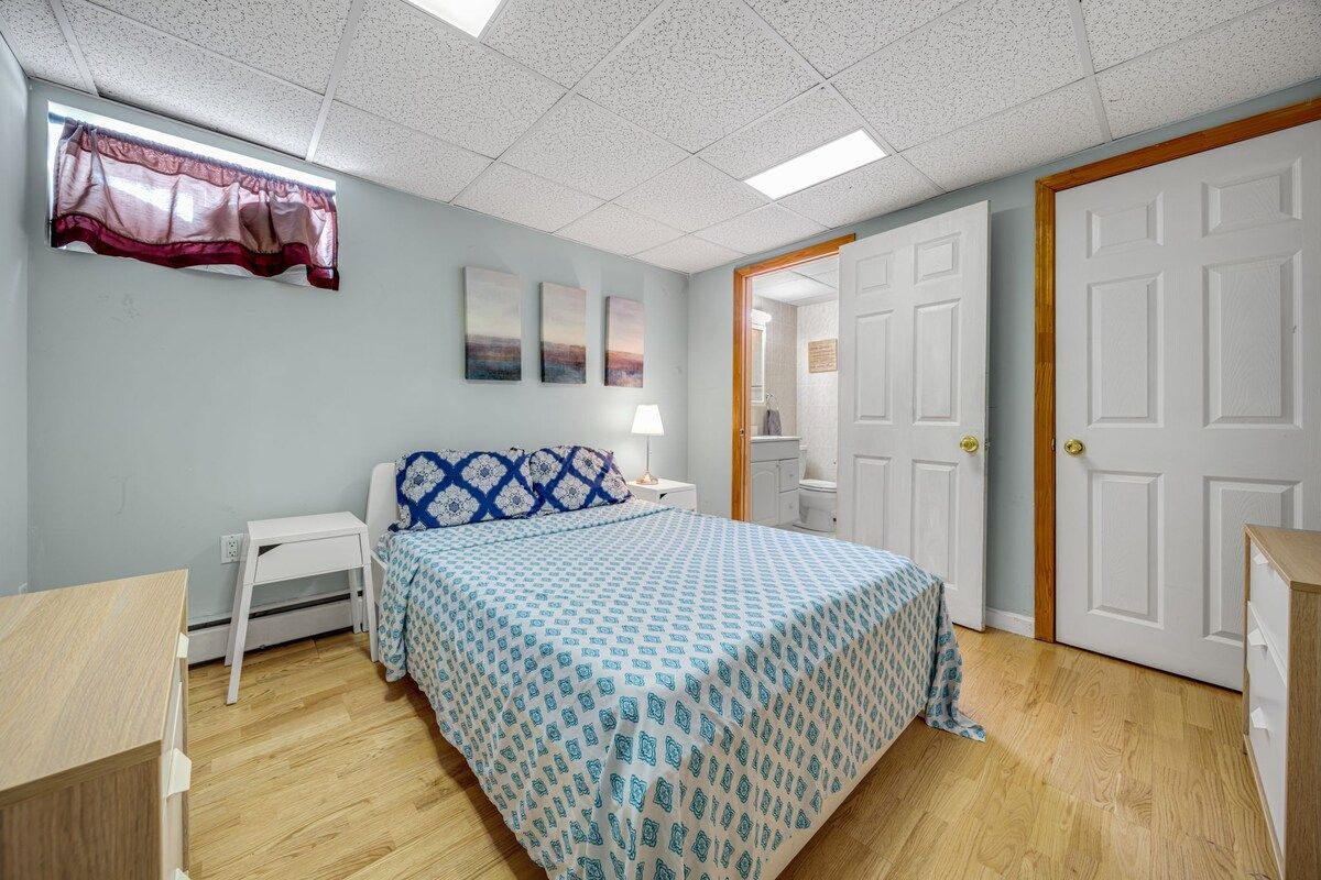 Cozy Private Room with En-suite bath in Cambridge