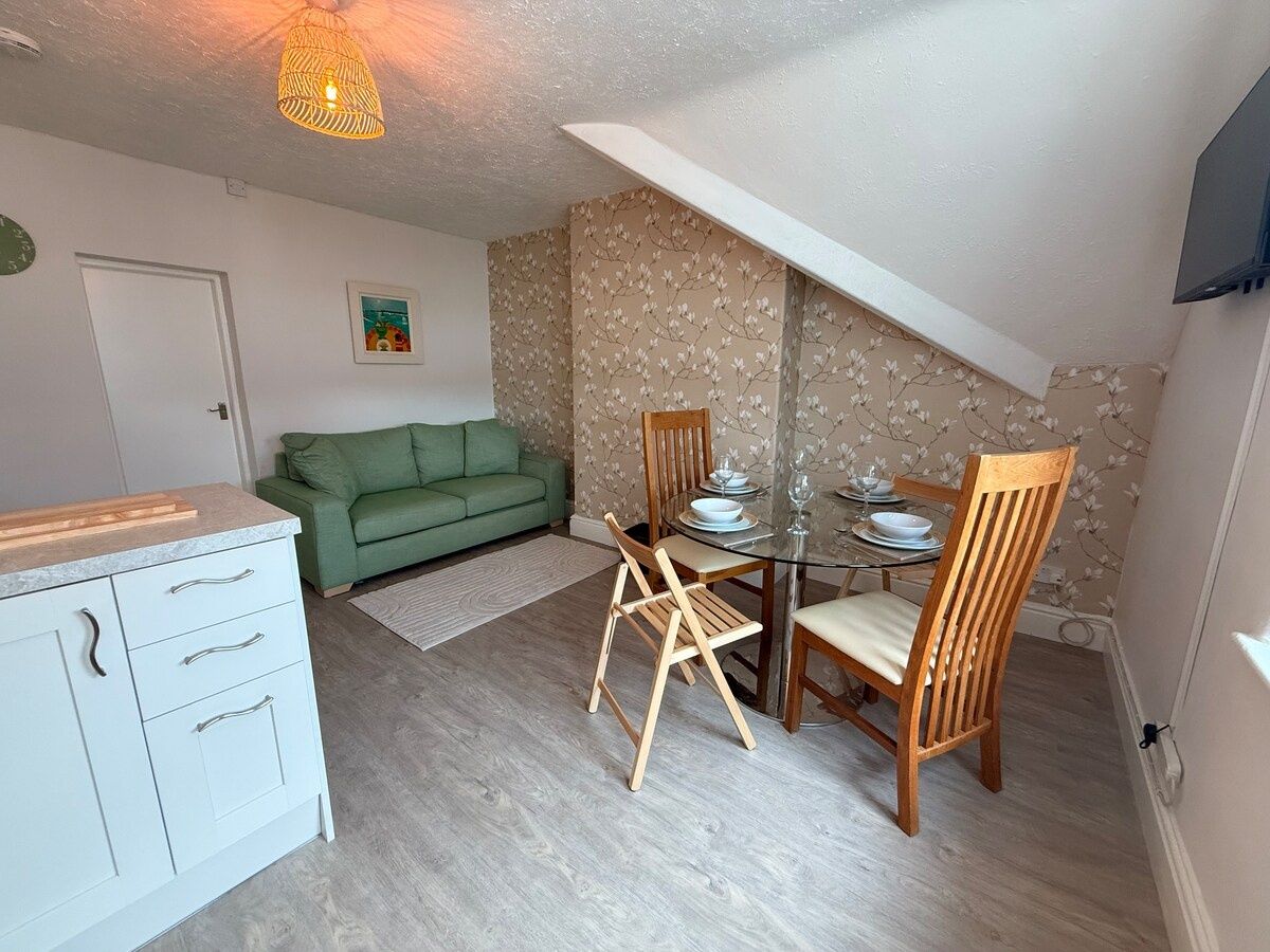Carmen Sylva 2nd Floor apartment Llandudno