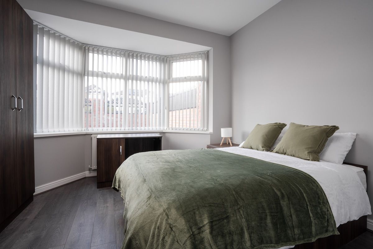 Hotel Style Private En-Suite, Room 2
