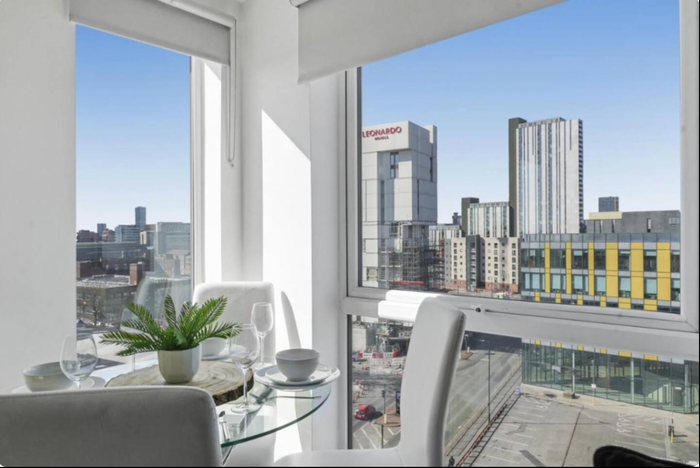 Apartment in Manchester: Stunning 3-Bedroom Flat with Parking, photo 4