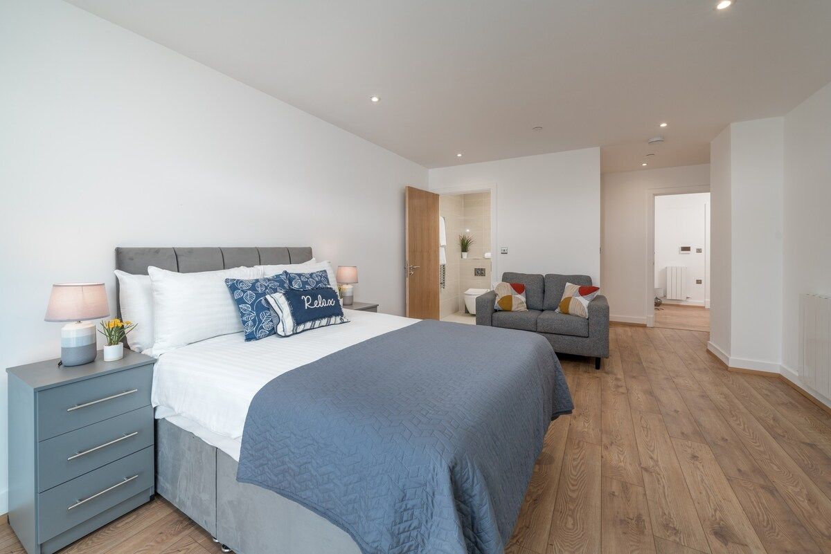 Skyvillion - Mast Quay 2Bedroom Apartment (03)
