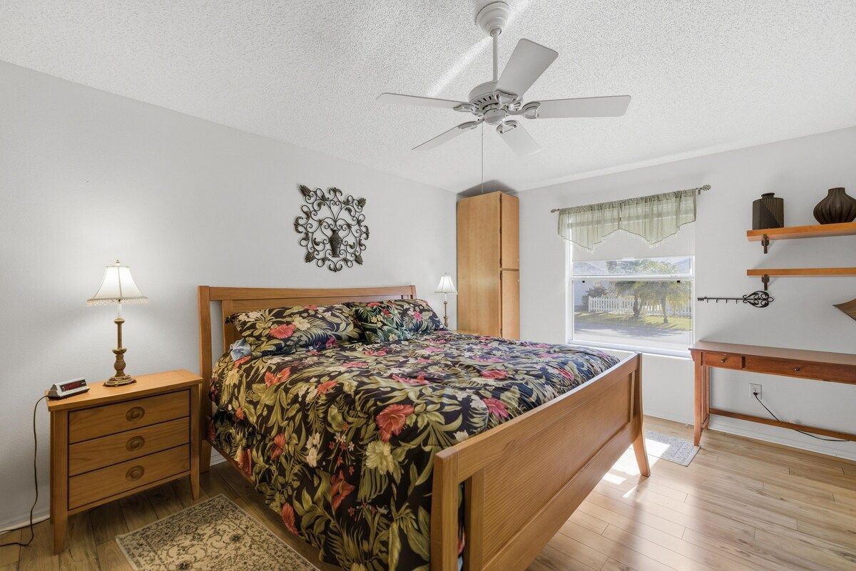 Lakeside Nest · 2BR · Golf Cart · Near Brownwood — photo 2