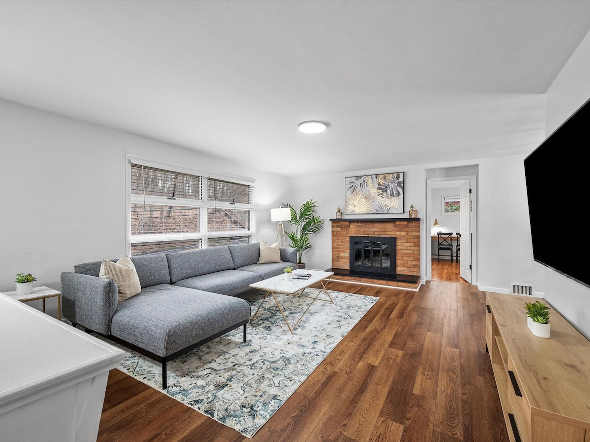 Stylish and Accessible 6 Bedroom Home in Wexford/Pittsburgh With Kids Entertainment