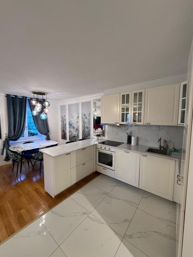 Montreux Lakefront - Stunning View & Comfort