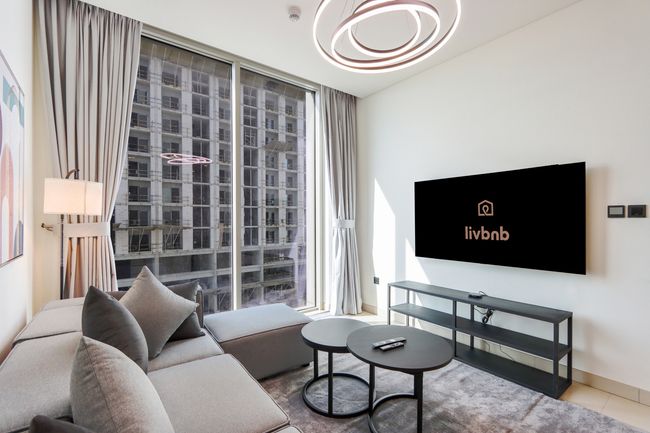 Livbnb Suites - Cozy 1BR + 1 in Sobha Hartland