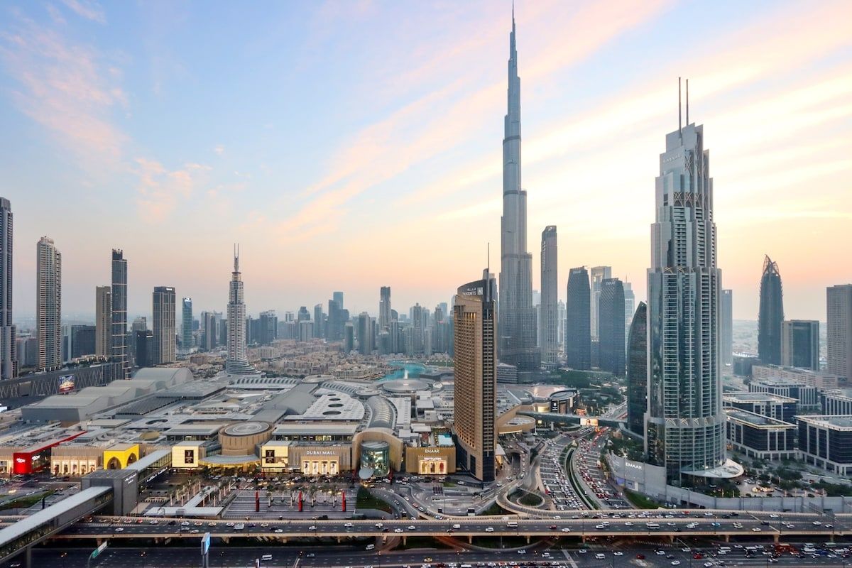 Luxury 3B and maids Burj View, Steps to Dubai Mall