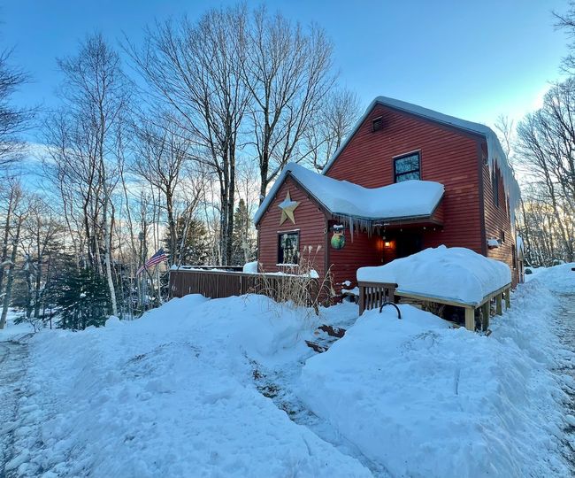 Mt Snow Chalet: Peaceful Escape w/Hot Tub