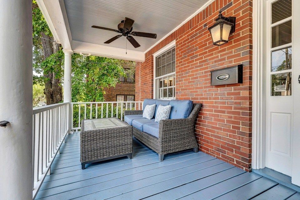 Ebert-Artis Cottage - Heart of Downtown