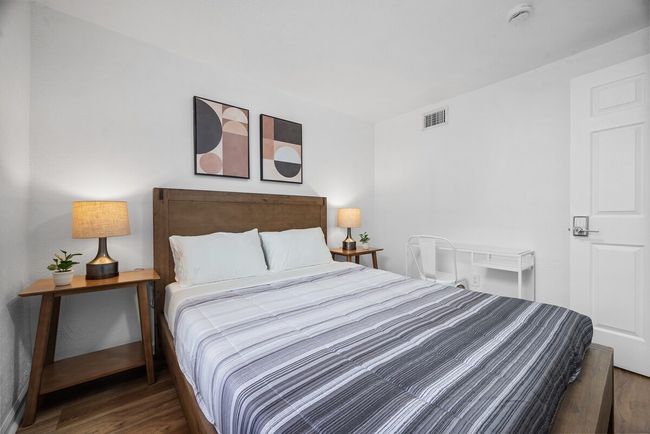 Bloomfield/Pittsburgh @F Bright&Stylish Private BD