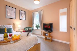 1743854312