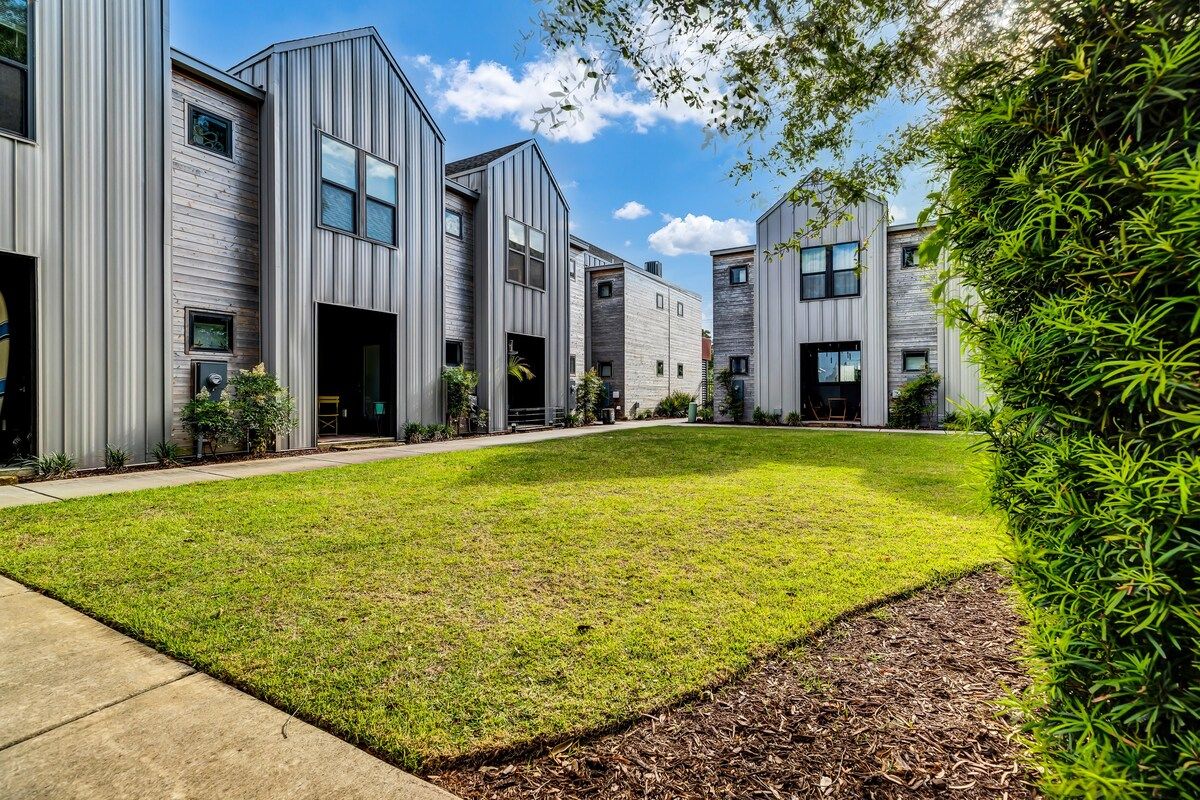 Modern Flat - Downtown