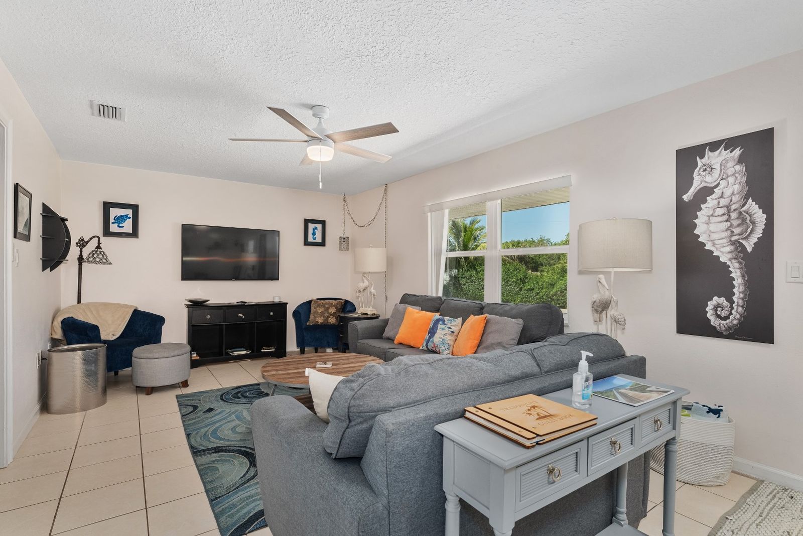 Tranquility Seahorse Suite - Oceanfront Paradise!