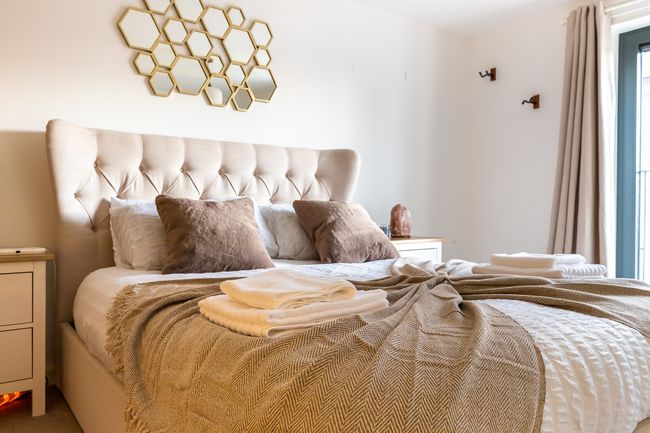 Modern Central London 2BD Flat