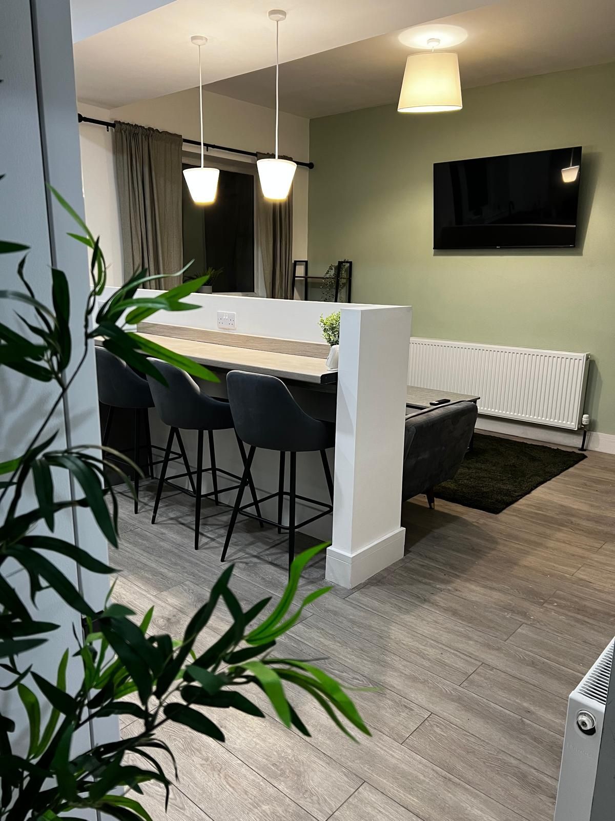 Resi-Lets: 607 Plessey Road