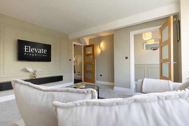 Stylish Home with Private Hot Tub