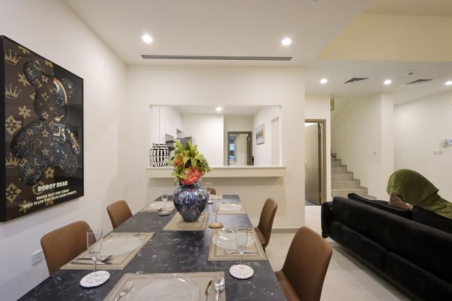 Livbnb- Classy 3BR+Maid's Villa with Private Patio