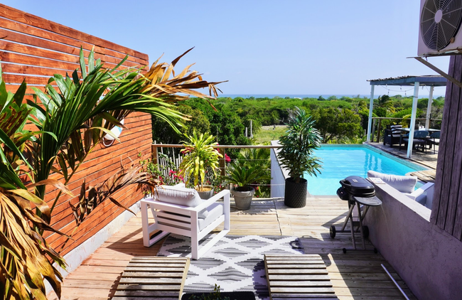 ? Lush Coastline Jamaica ?