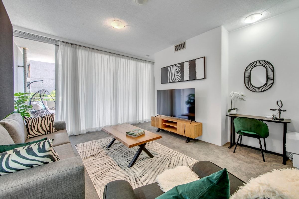 Wild Luxe Beach Front Escape- 1 min walk Southbank