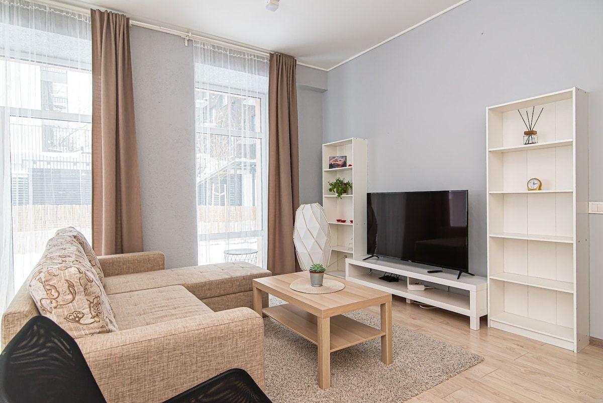Spacious Apartment with Great Location/URBAN RENT