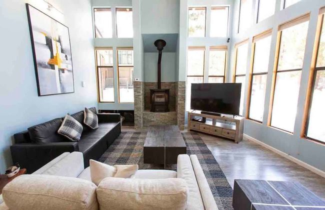 Luxury Mammoth 2BR 2BA Townhome