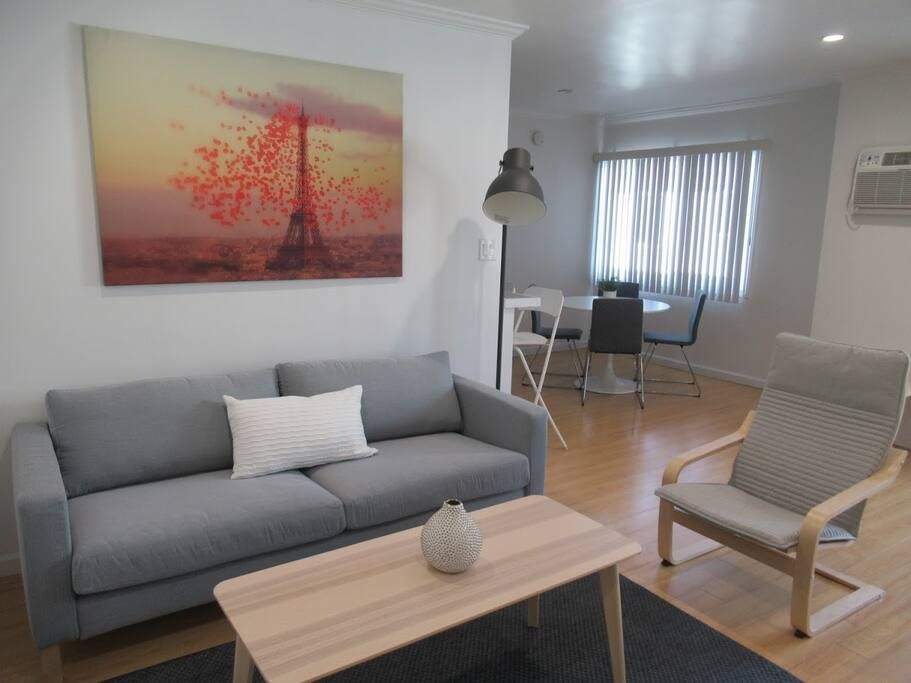 2BR Apt Beverlywood by Just Bring Your Toothbrush