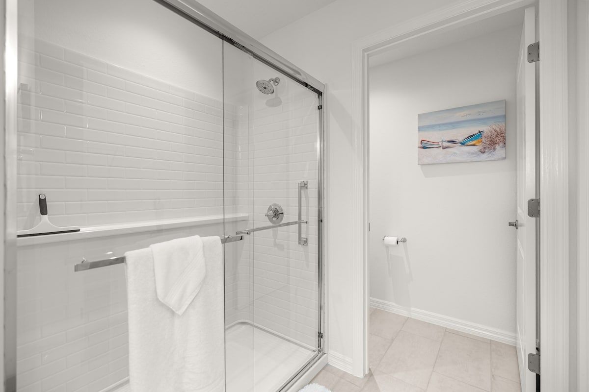 The Strawbridge · 2 Ensuite Suites · Golf Cart — photo 18
