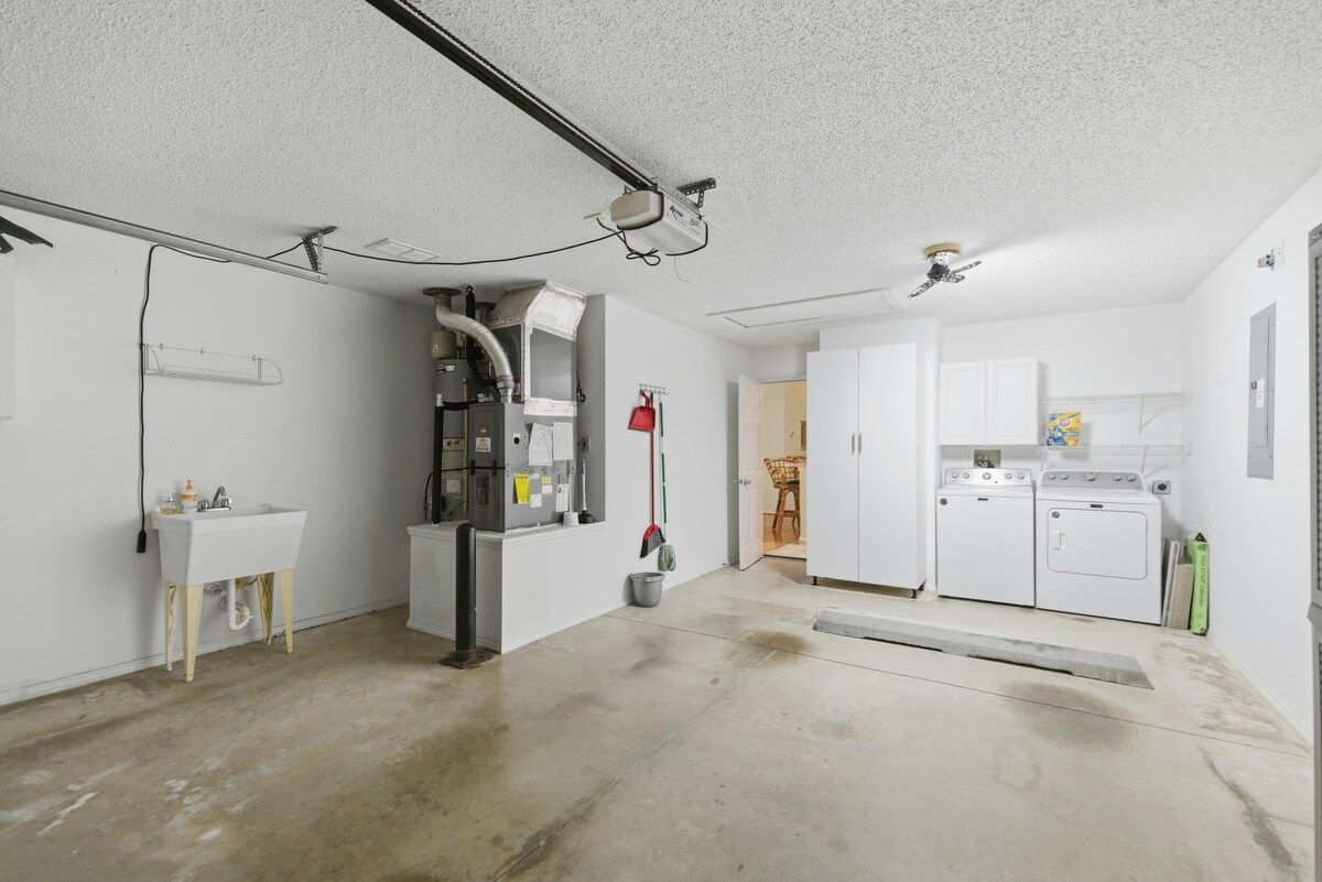 Lake Sumter 2BR · Golf Cart · BBQ · Brownwood — photo 18
