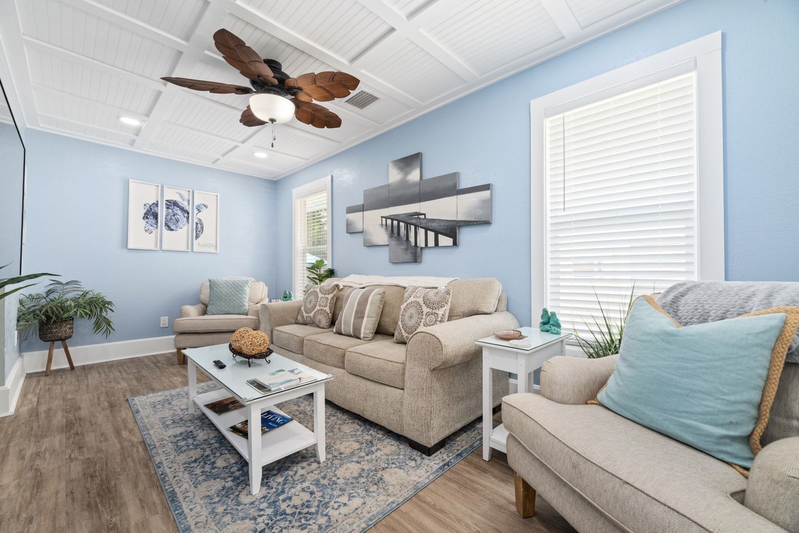 Riverview Cottage: Downtown Melbourne 2 Bed House