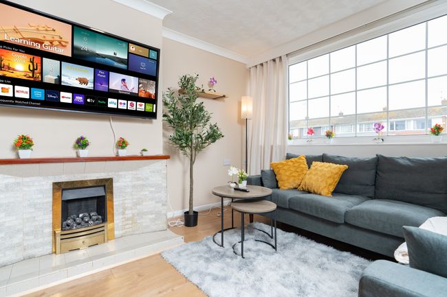 Open Mind Property - Hottub, Sleeps10 & Parking