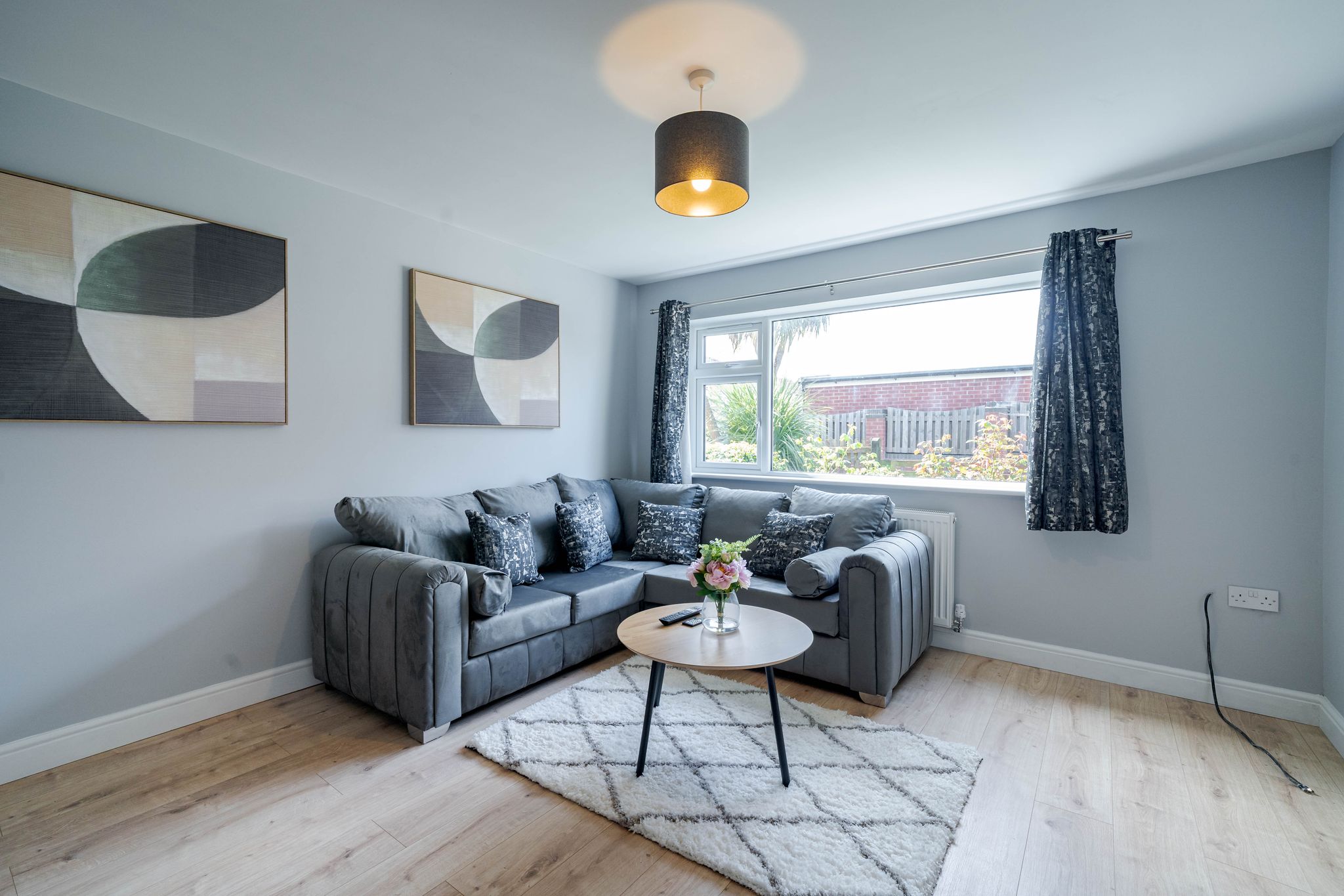 Ashton Stay | Easy City Access | Tameside Hospital