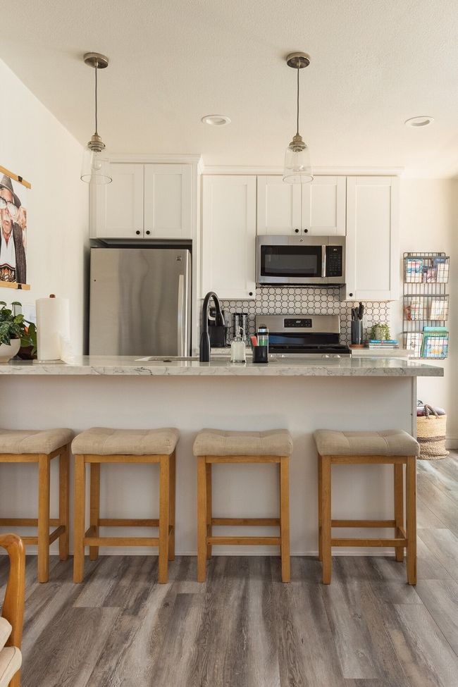 Rockaway North - Family Friendly, Garage Parking & Laundry