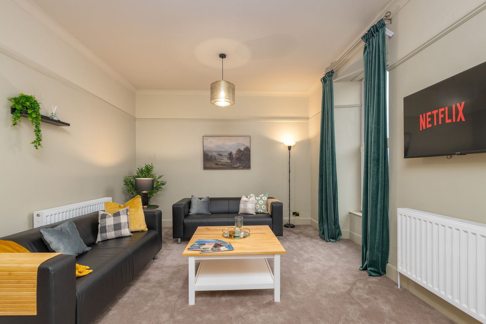 Porthmadog Town Centre 2 Bed Apt + Free Parking