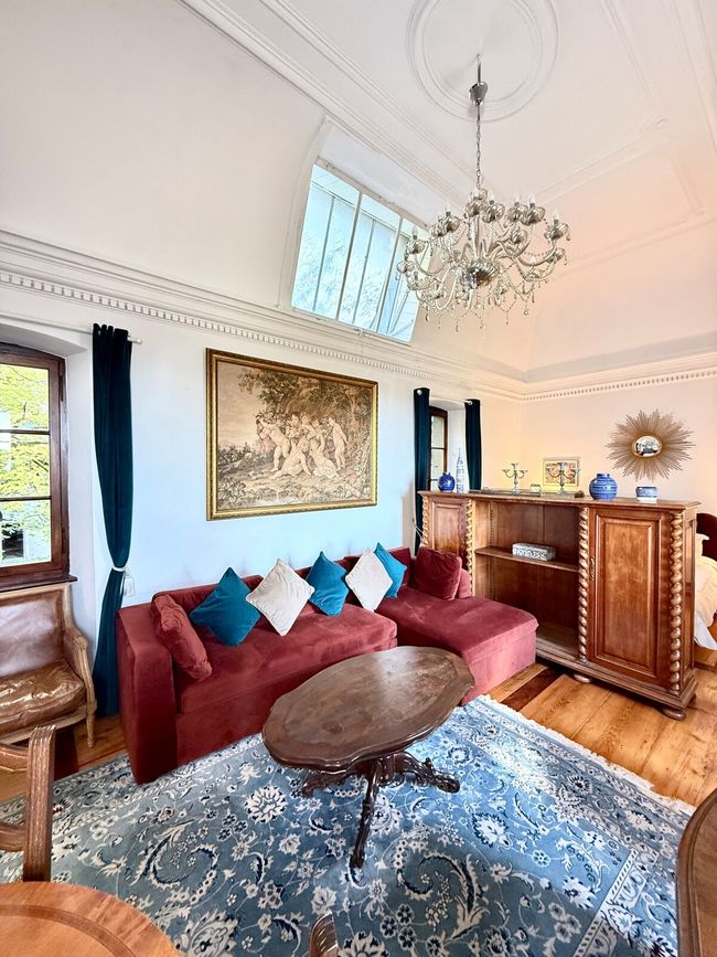 One-Bedroom Castle Apartment & Partial Lake View