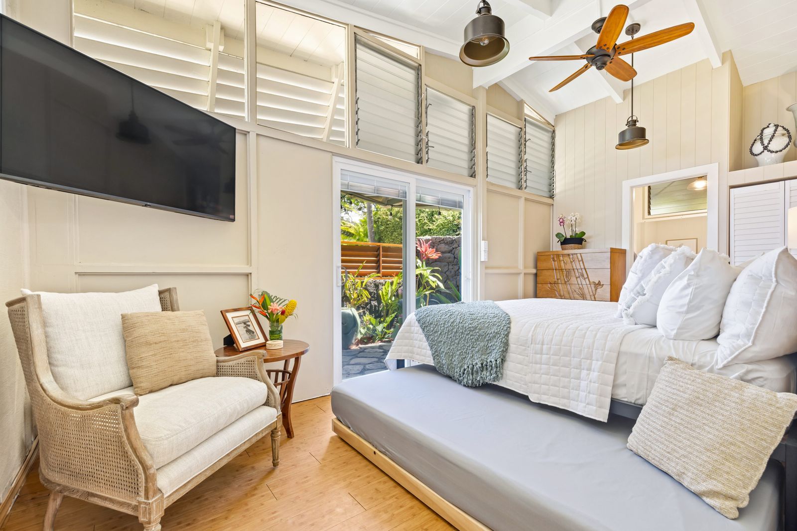Ocean View Cottage Wlk To Poipu & Brenneckes Beach