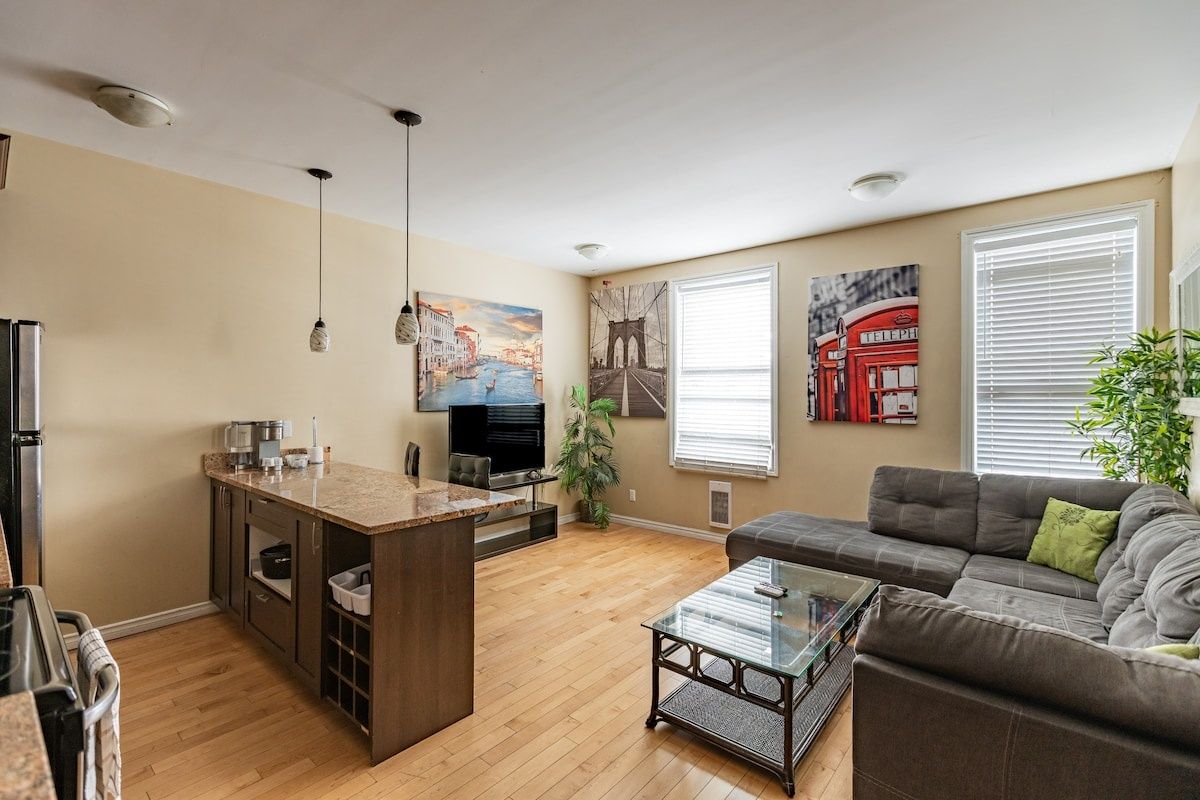 2-Bed App Downtown Ottawa 36D