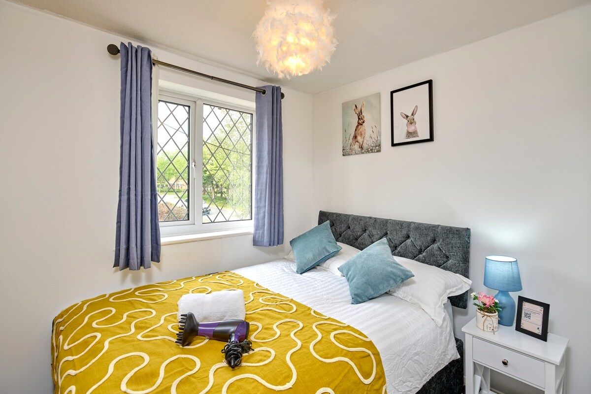 Home in Milton Keynes